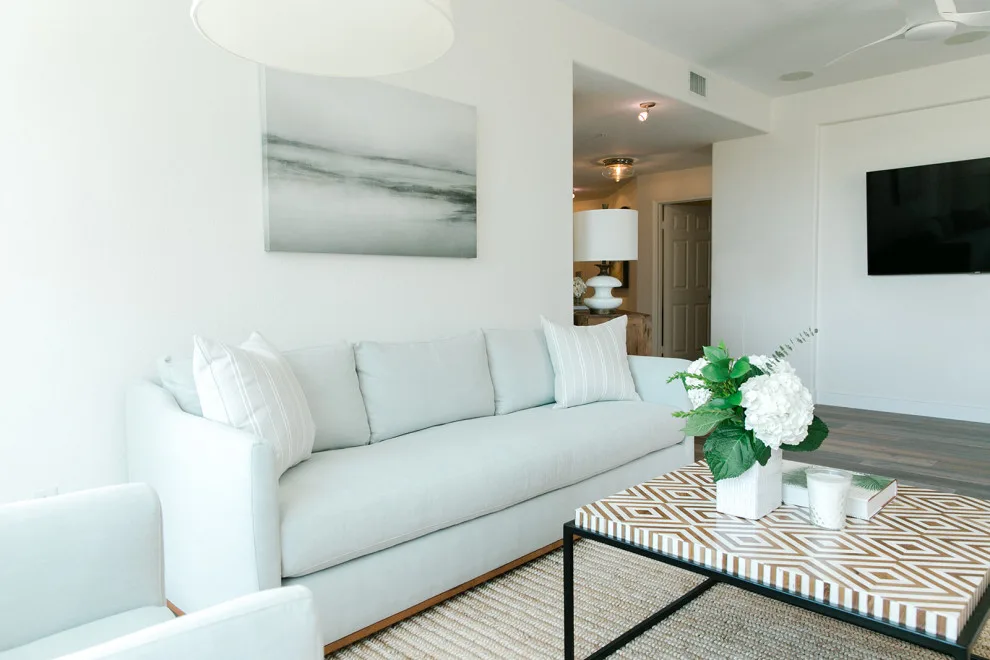 Urban Apartment by Elizabeth Louise Interiors - Photo 34