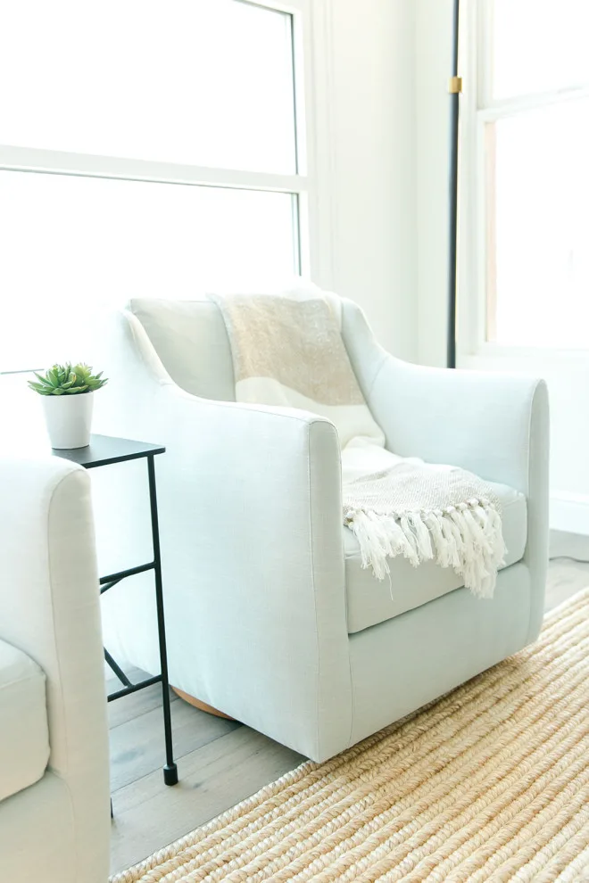 Urban Apartment by Elizabeth Louise Interiors - Photo 8