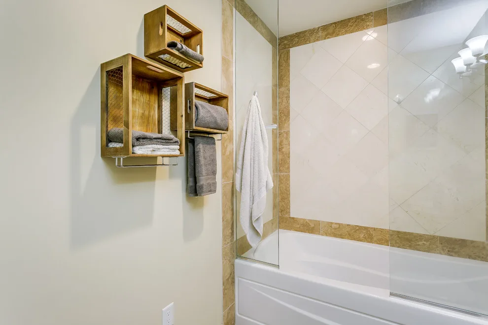 Fort Worth Highrise in the Downtown Area by Mission Accomplished Interior Design & Staging - Photo 7