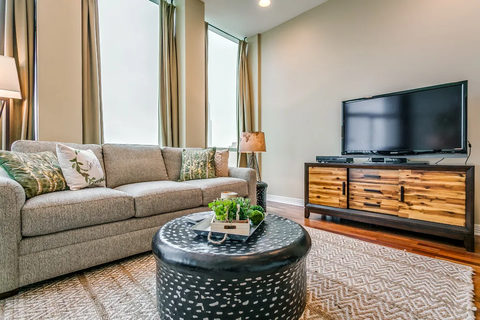 Fort Worth Highrise in the Downtown Area by Mission Accomplished Interior Design & Staging - Photo 3