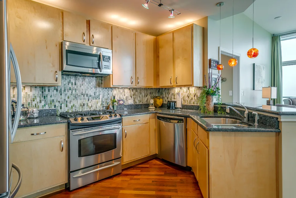 Fort Worth Highrise in the Downtown Area by Mission Accomplished Interior Design & Staging - Photo 13