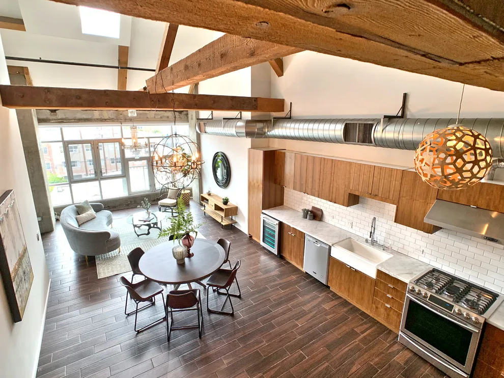 Urban Loft by Hyelee Design & Staging Avenue - Photo 2