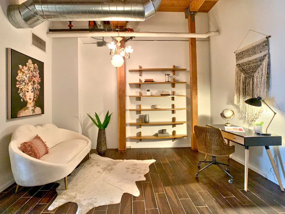 Urban Loft by Hyelee Design & Staging Avenue - Photo 3