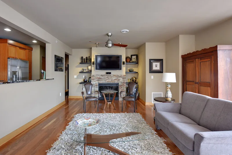 Madison Condo in the City Center by Eclectic Edge Interiors - Photo 4