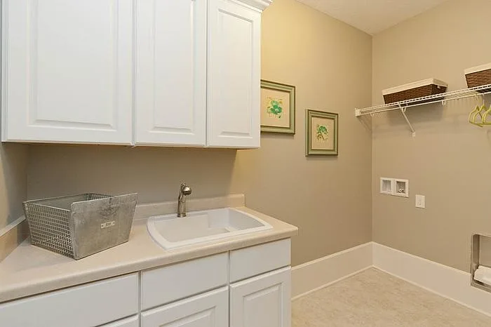 Nikki Holland Design - Photo 8