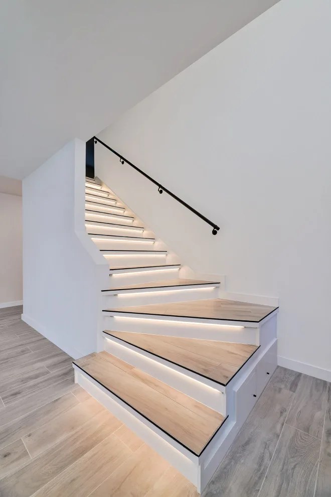 Elk Cliff Pass Residence Renovation by Mummeinteriors - Photo 7