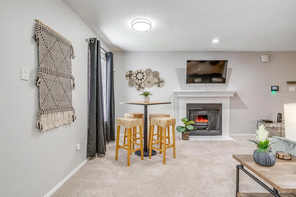 Mission Accomplished Interior Design & Staging - Photo 11