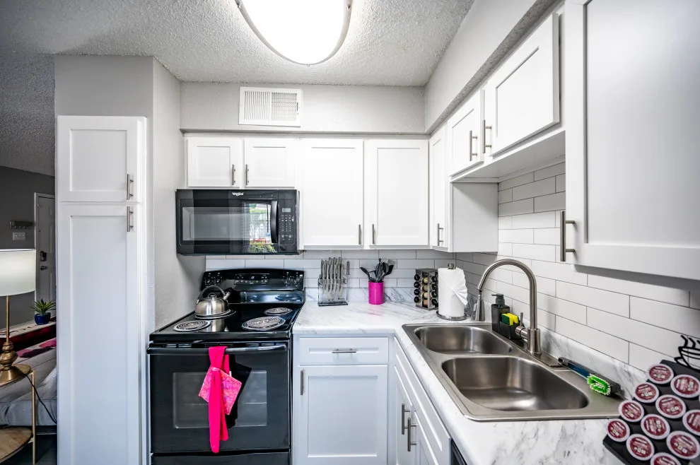 Elliott Trailblazer 4 - Pink Blossom by Mission Accomplished Interior Design & Staging - Photo 5