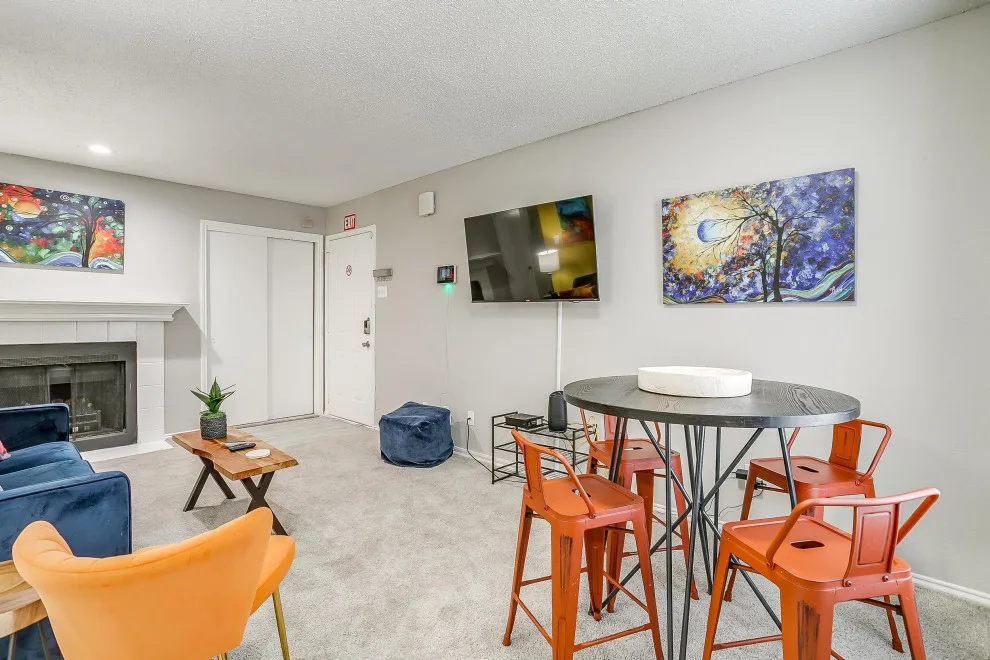 Mission Accomplished Interior Design & Staging - Photo 13