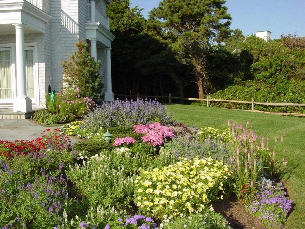 Fine Gardening by Michael P. Neath Landscape Construction, Inc. - Photo 34