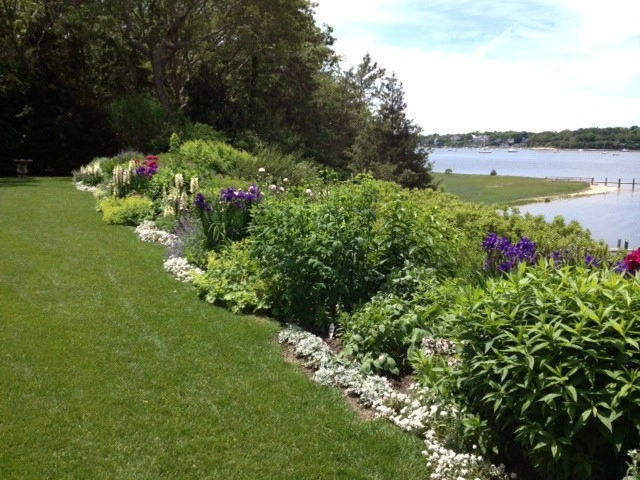 Fine Gardening by Michael P. Neath Landscape Construction, Inc. - Photo 32