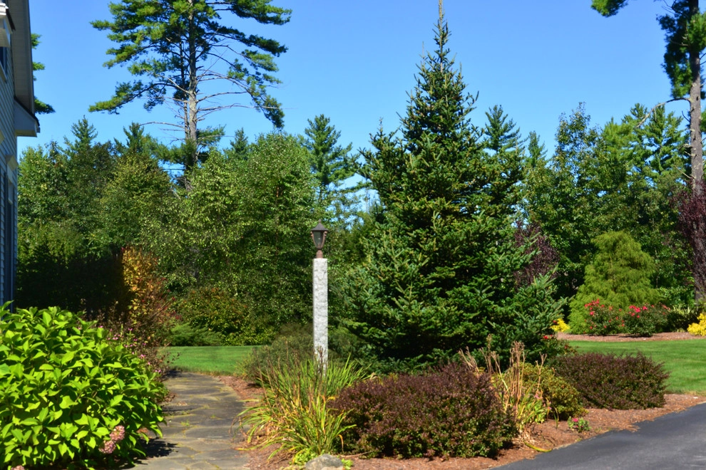 Neat, Elegant Landscaping by Michael Therrien Landscaping, LLC - Photo 5