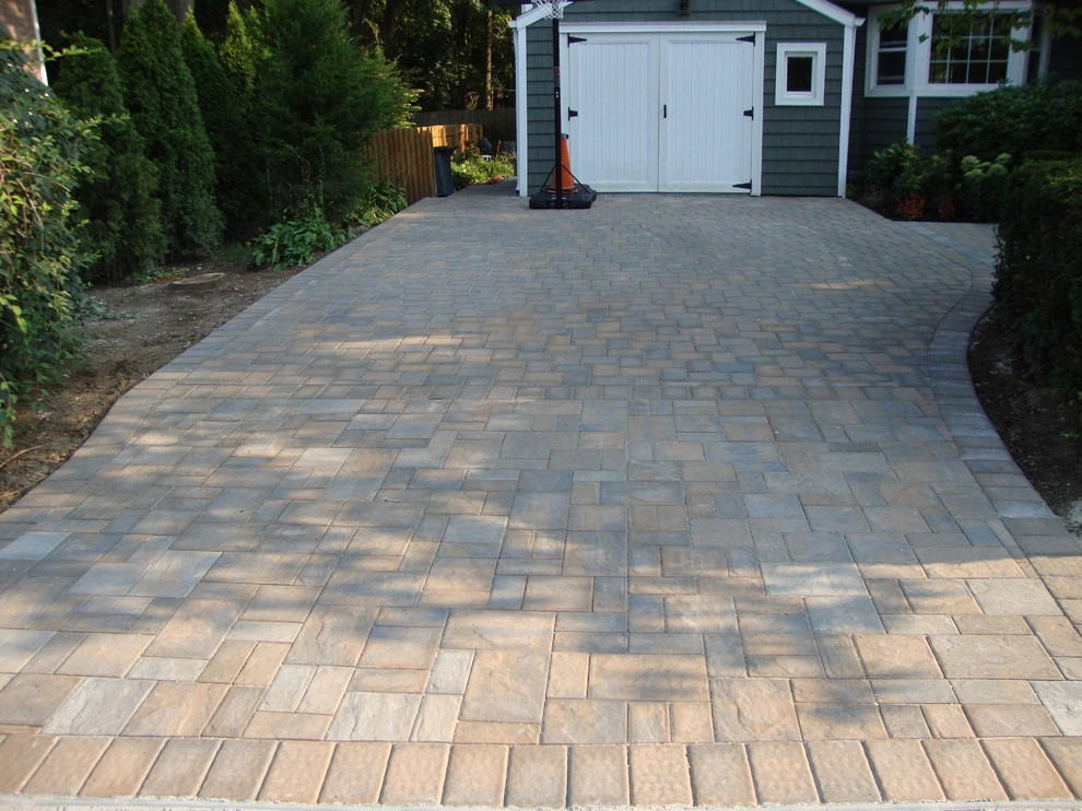 Driveways by Longo's Landscaping & Masonry - Photo 11