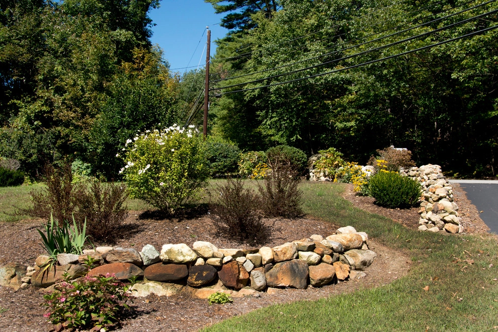 Simple Landscaping and Hardscaping by Michael Therrien Landscaping, LLC - Photo 4