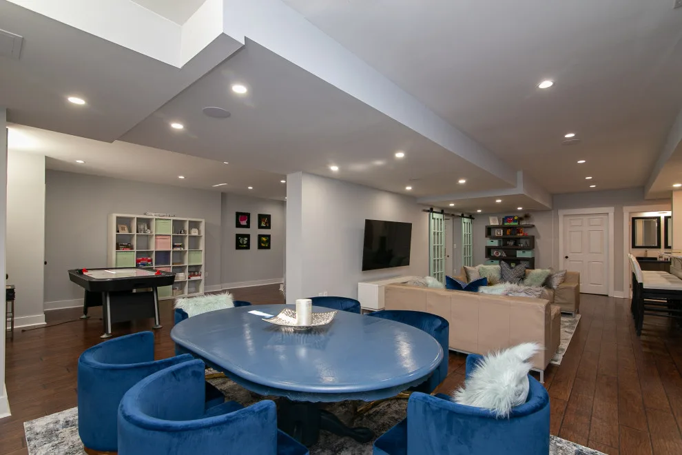 Universal Entertainment by Kate Grzymala Design - Photo 19