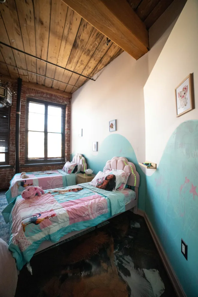 Noir Epoxy Loft - Northern Liberties by K&B Interiors - Photo 16