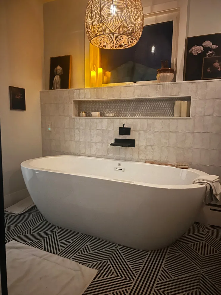 European Vintage Master Bathroom by Studio Katherine G - Photo 13