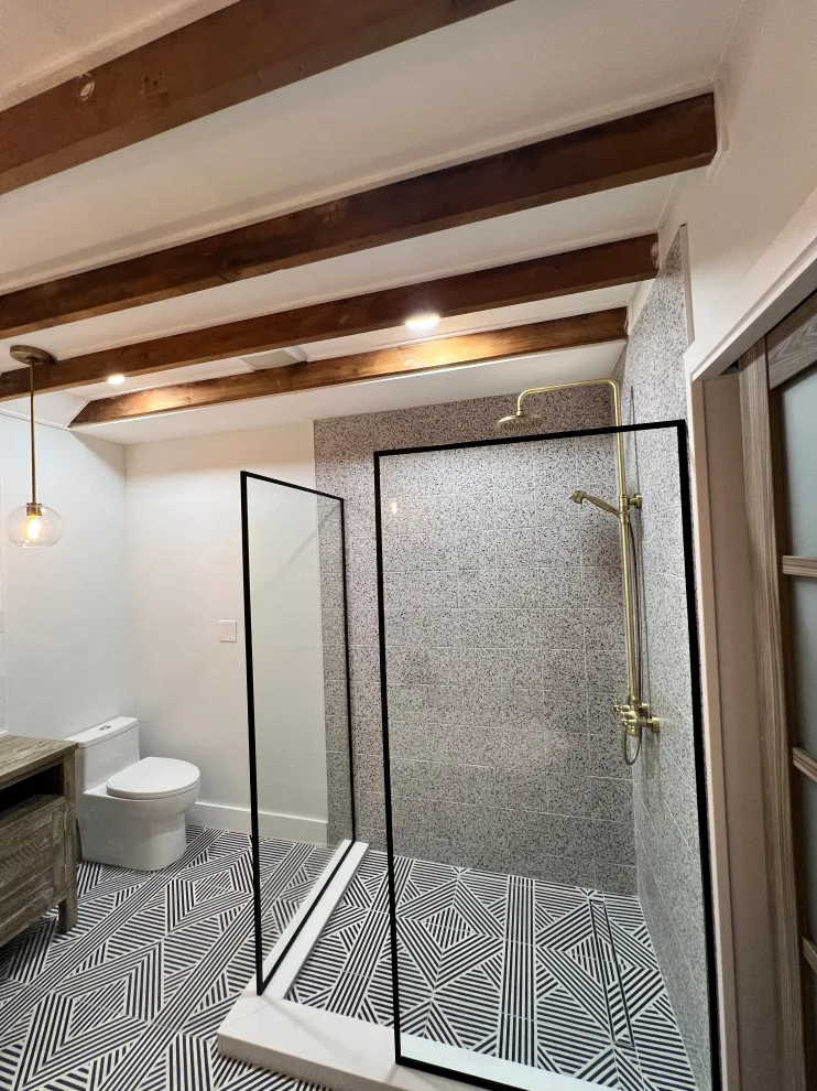 European Vintage Master Bathroom by Studio Katherine G - Photo 12