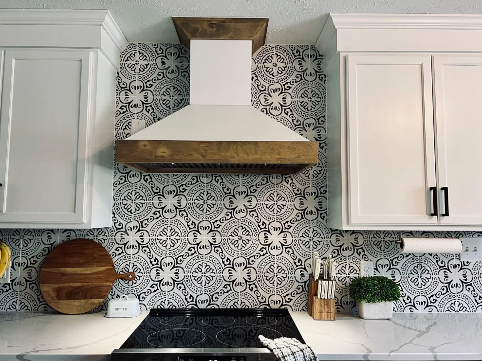 European Countryside Kitchen by JLWolfe Interiors LLC - Photo 3