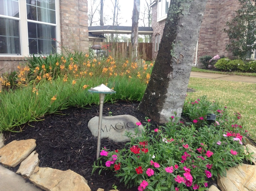 Custom Landscapes by Mike Ball Irrigation Landscape & Lighting - Photo 25