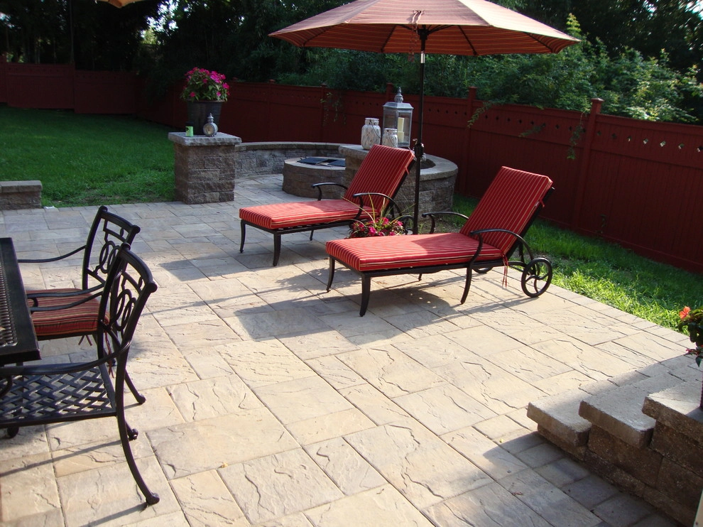 Longo's Landscaping & Masonry - Photo 13