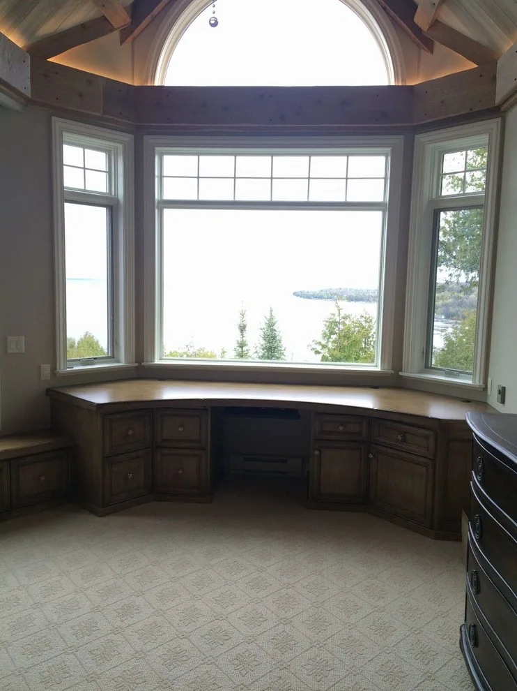 Enhanced Workspace with Personalized Elements by Designworks | Door County - Photo 2