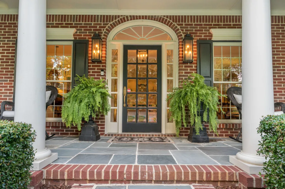 Exterior Hue Consultations by Mary Norris Interiors - Photo 5