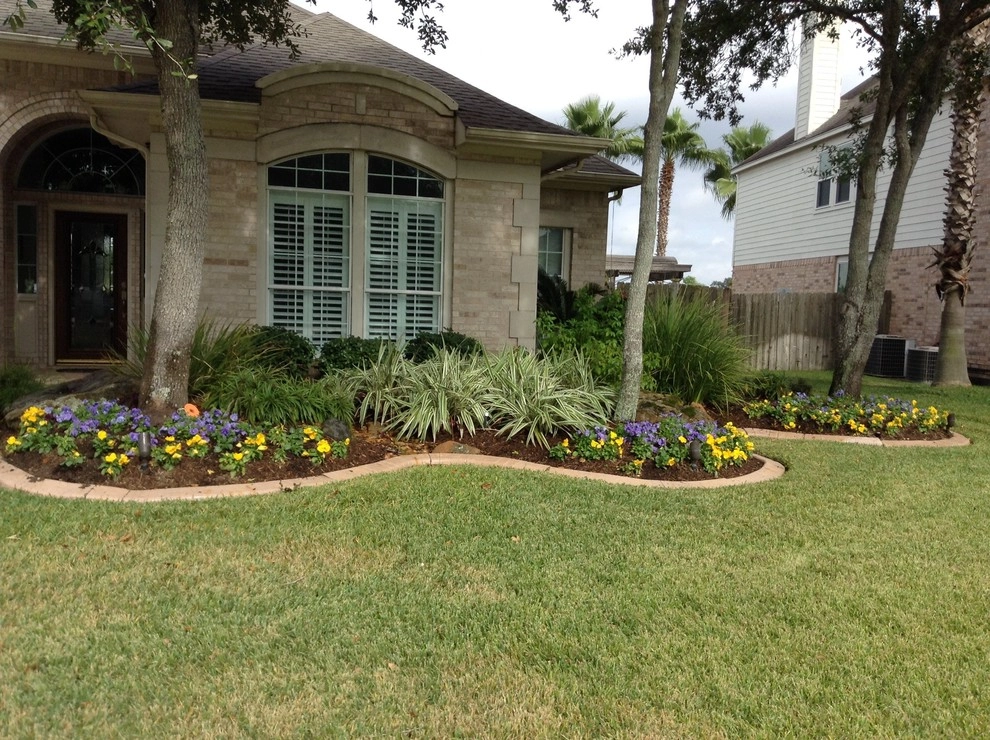 Flower Beds & Landscape Curbing by Mike Ball Irrigation Landscape & Lighting - Photo 3