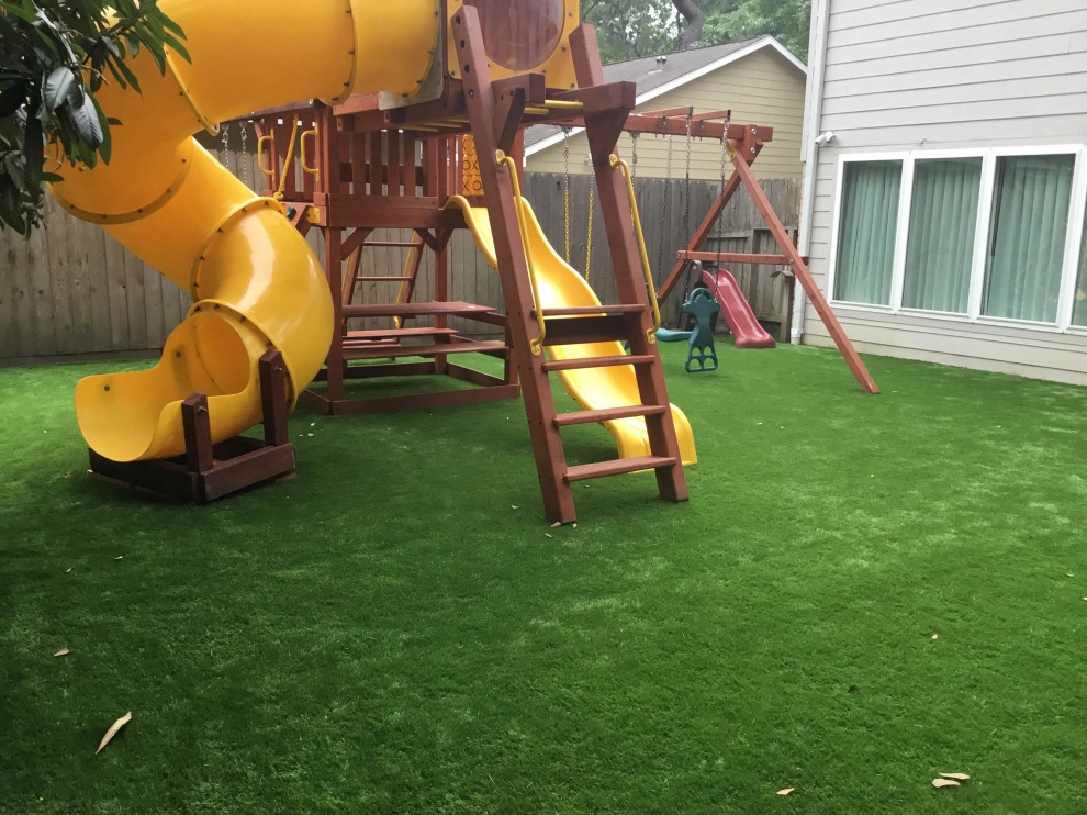 Outdoor Living Space by Mike Ball Irrigation Landscape & Lighting - Photo 4