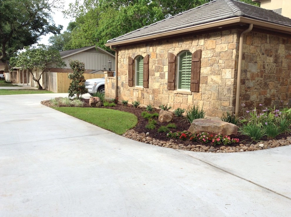 Recent Projects by Mike Ball Irrigation Landscape & Lighting - Photo 37