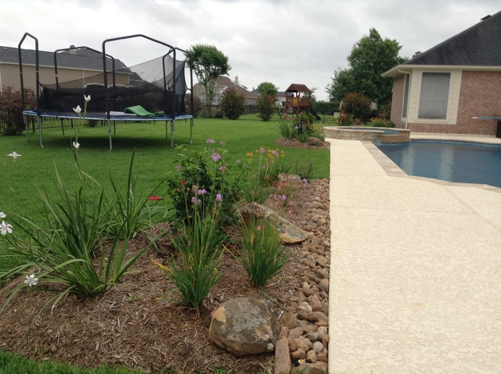 Recent Projects by Mike Ball Irrigation Landscape & Lighting - Photo 28