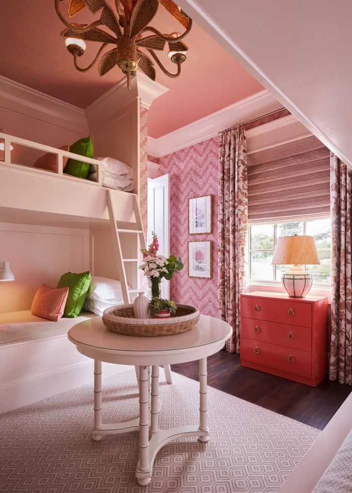 Wesley-Wayne Interiors, LLC - Photo 8