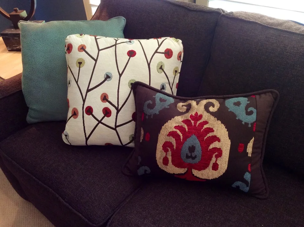 Omaha Living Room Transformation by Designer's Touch - Photo 4
