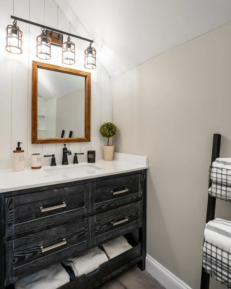 Country Style Bath by EDV Home Design - Photo 2