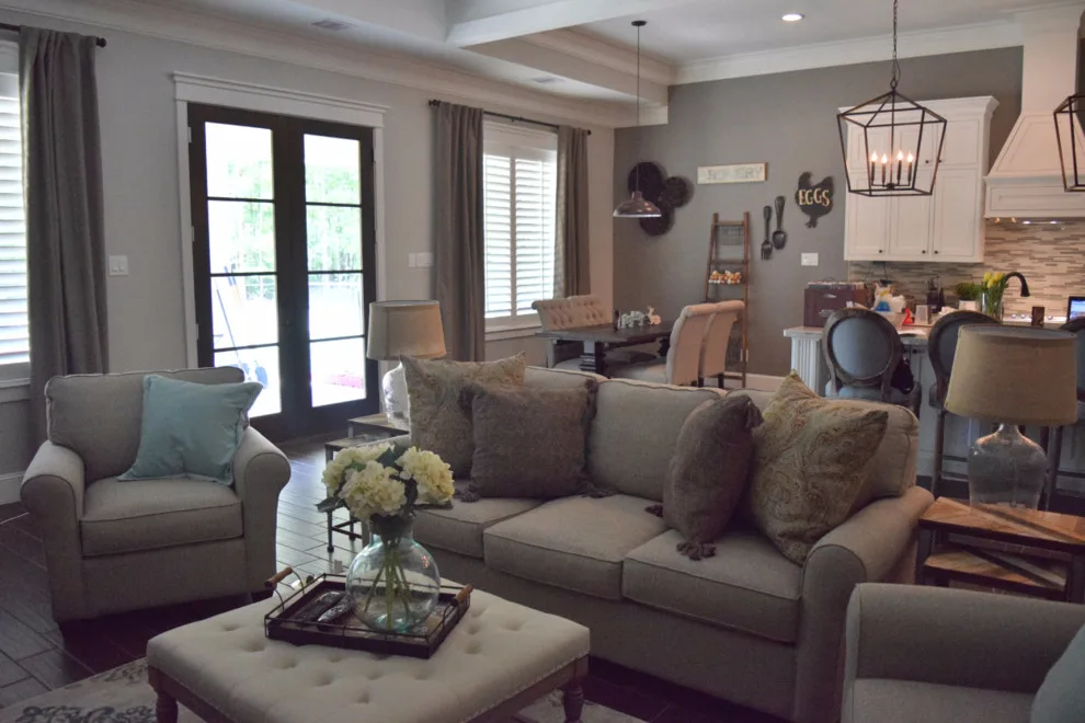 Posh Interiors - Photo 8