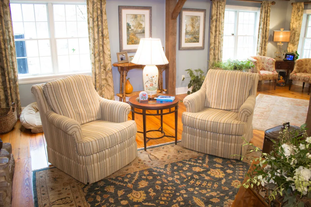 Enola Farmhouse by David's Interiors - Photo 25