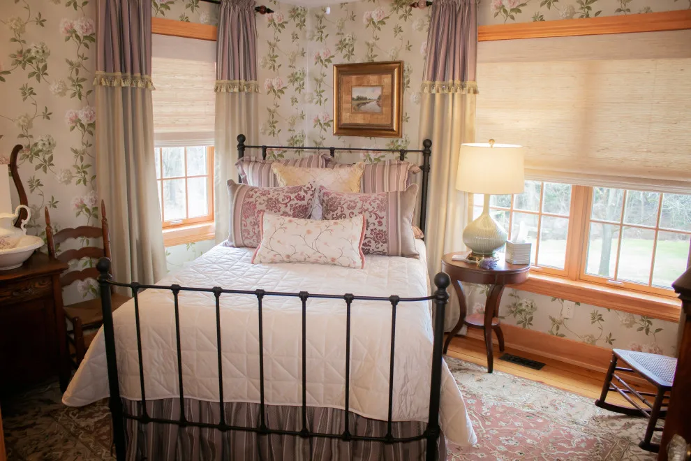 Enola Farmhouse by David's Interiors - Photo 17