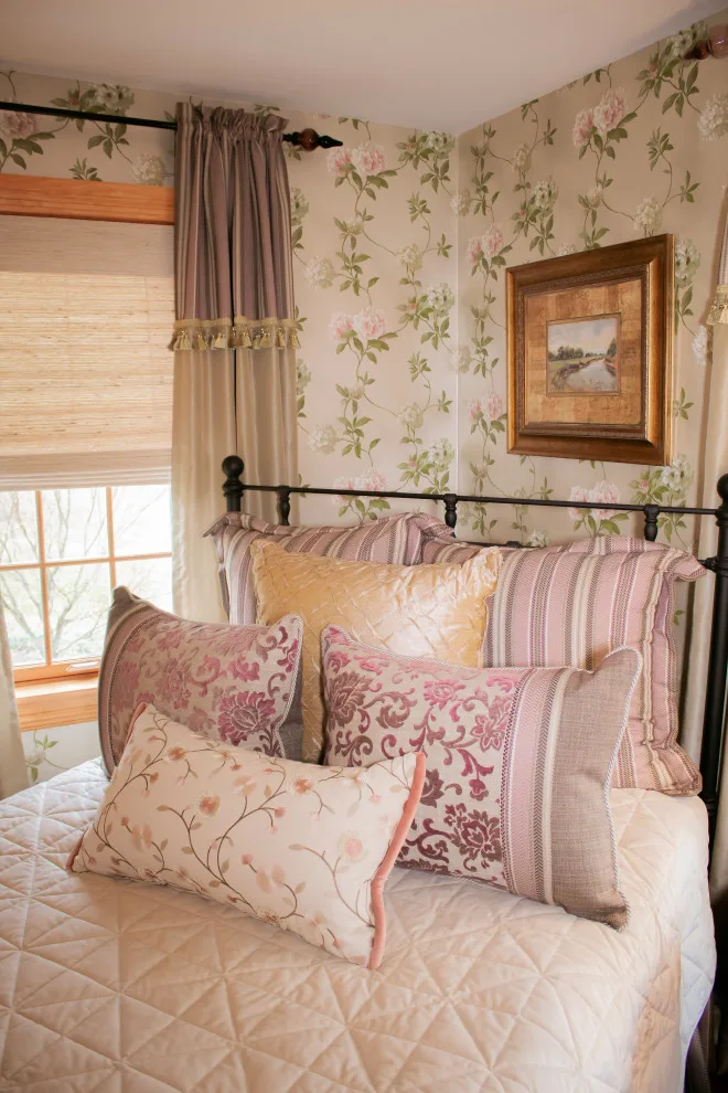 Enola Farmhouse by David's Interiors - Photo 8