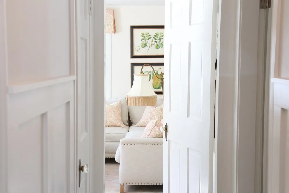 Chic Home Workspace by Life Styled Interior Design - Photo 4