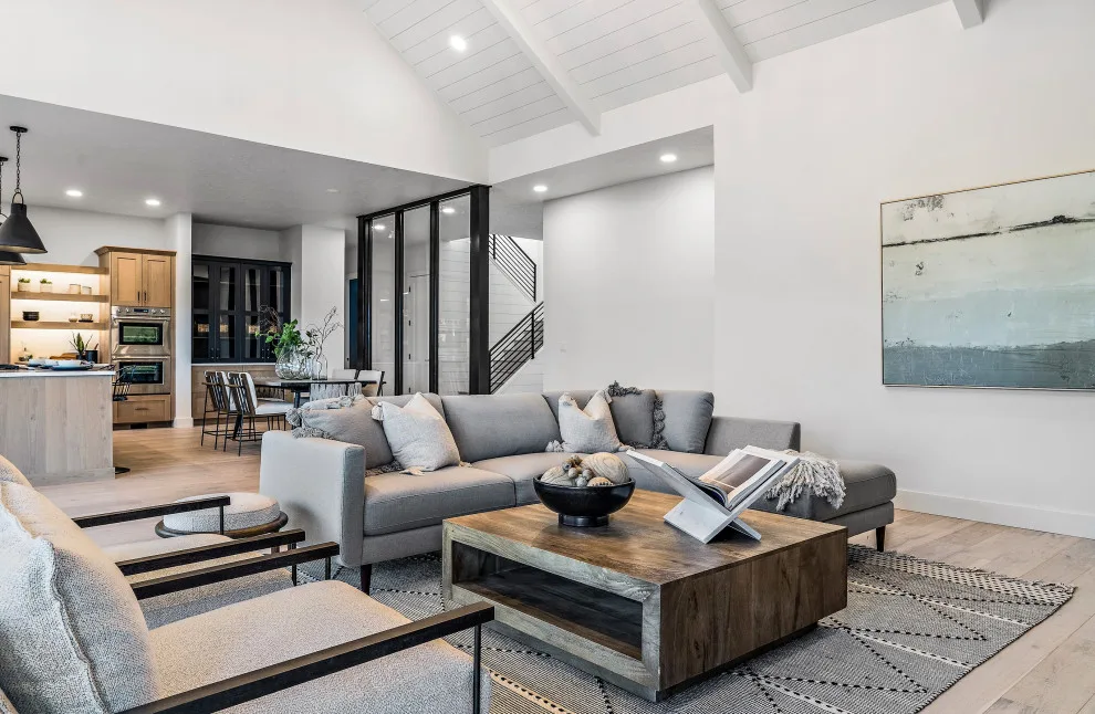 Angie Lewis Interiors - Photo 7
