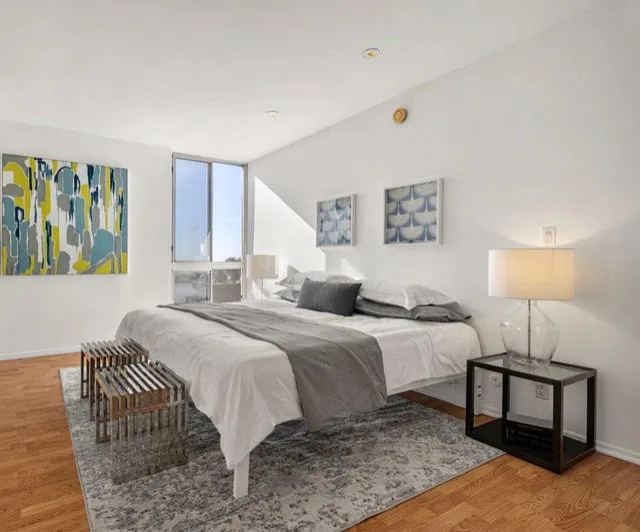 Franklin Project by WE Home Staging Inc. - Photo 2