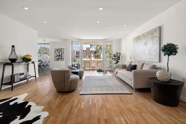 Franklin Project by WE Home Staging Inc. - Photo 6