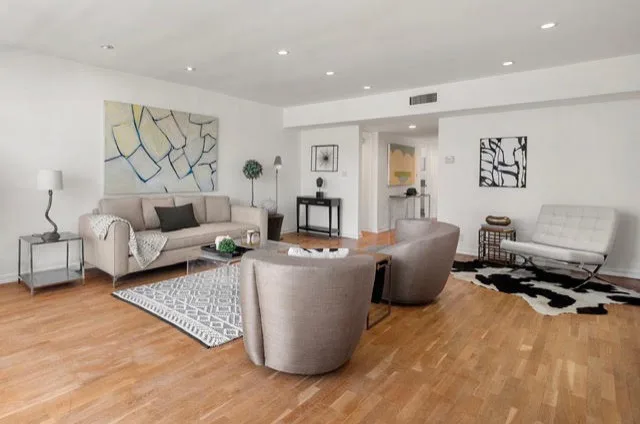 Franklin Project by WE Home Staging Inc. - Photo 7