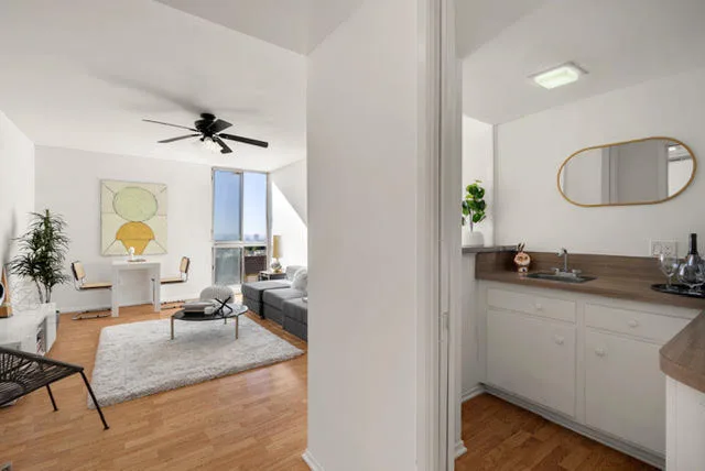 Franklin Project by WE Home Staging Inc. - Photo 3