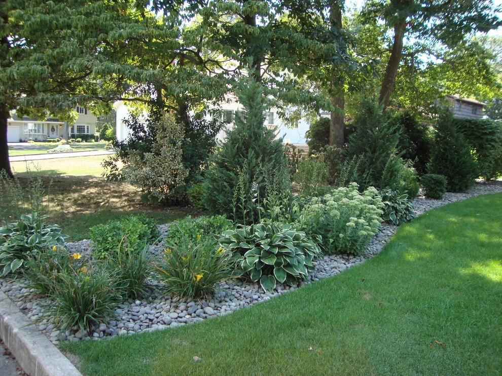 Landscape Design by Longo's Landscaping & Masonry - Photo 8
