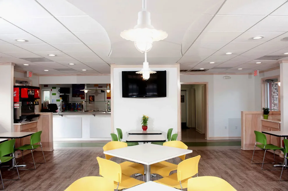 New Market Bistro by Barrett Design Studio - Photo 3