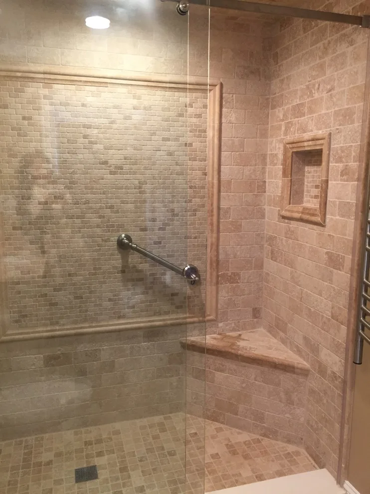 Frings corridor restroom by Sylvie Del Duca Interior Designs Services - Photo 9