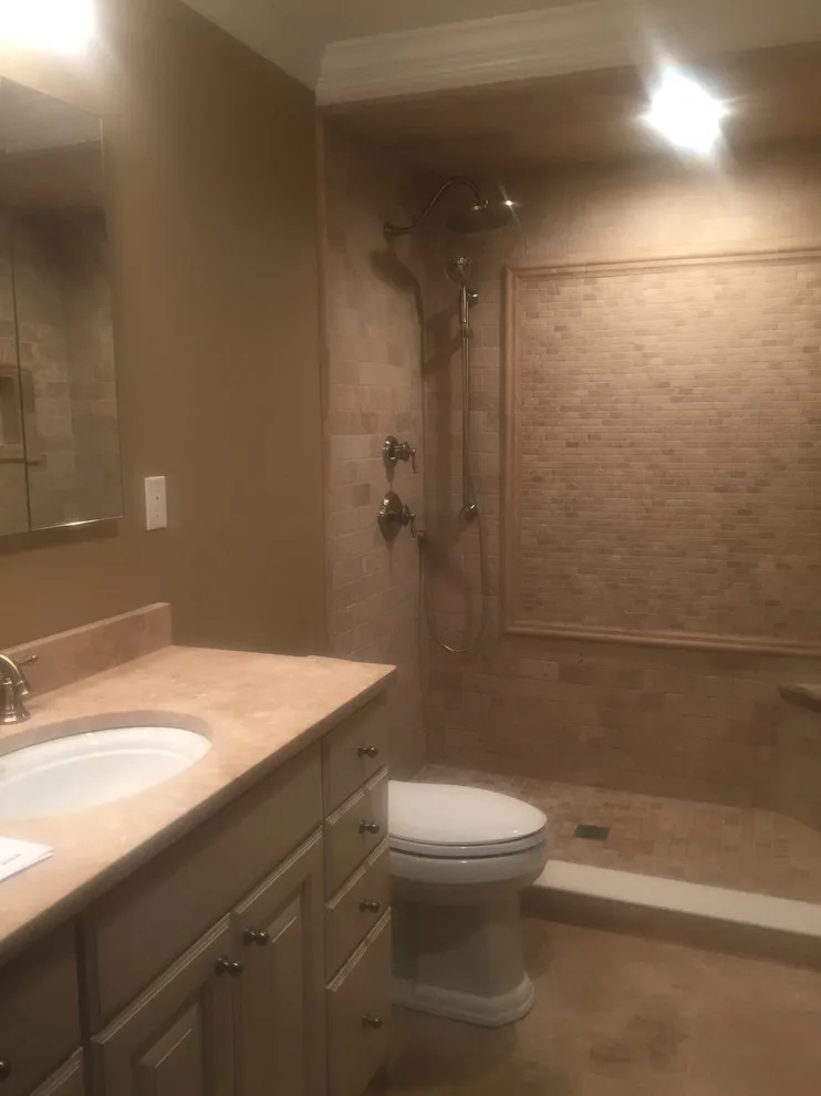 Frings corridor restroom by Sylvie Del Duca Interior Designs Services - Photo 2