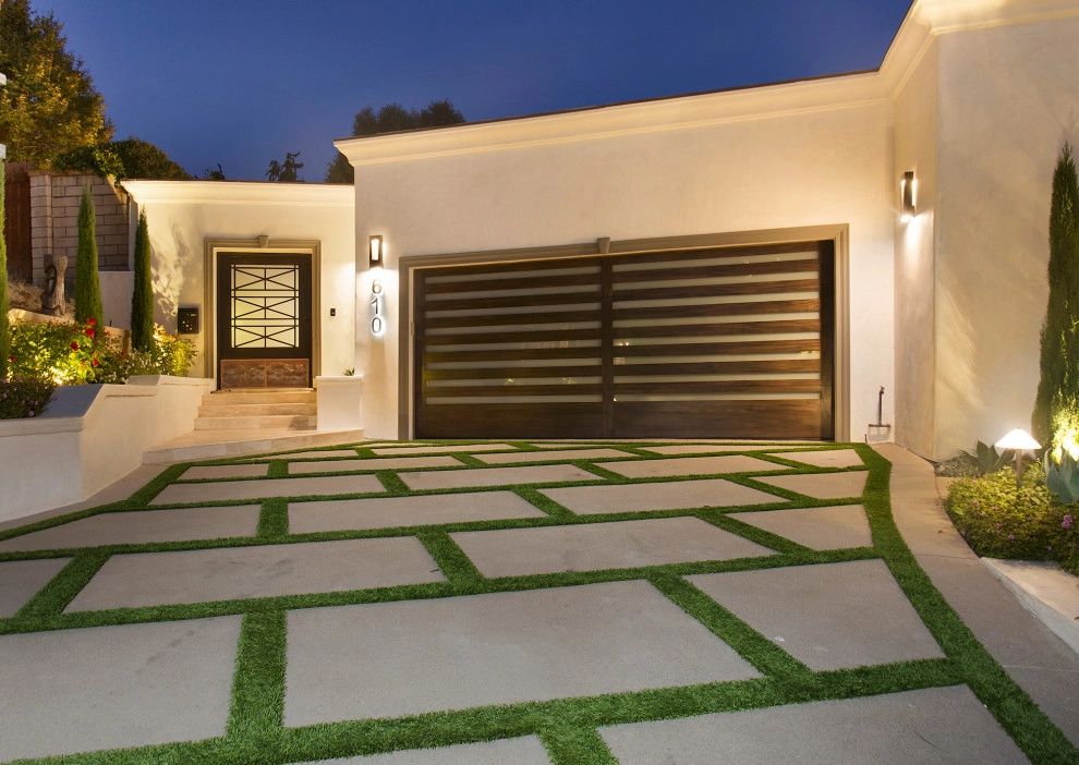 Corona Del Mar: Exterior Spaces by 3D Solutions - Photo 4