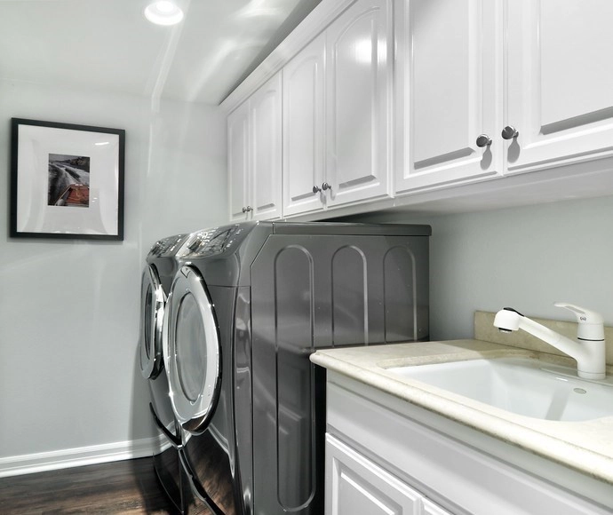 Corona Del Mar: Interior, Kitchen & Bathrooms by 3D Solutions - Photo 8